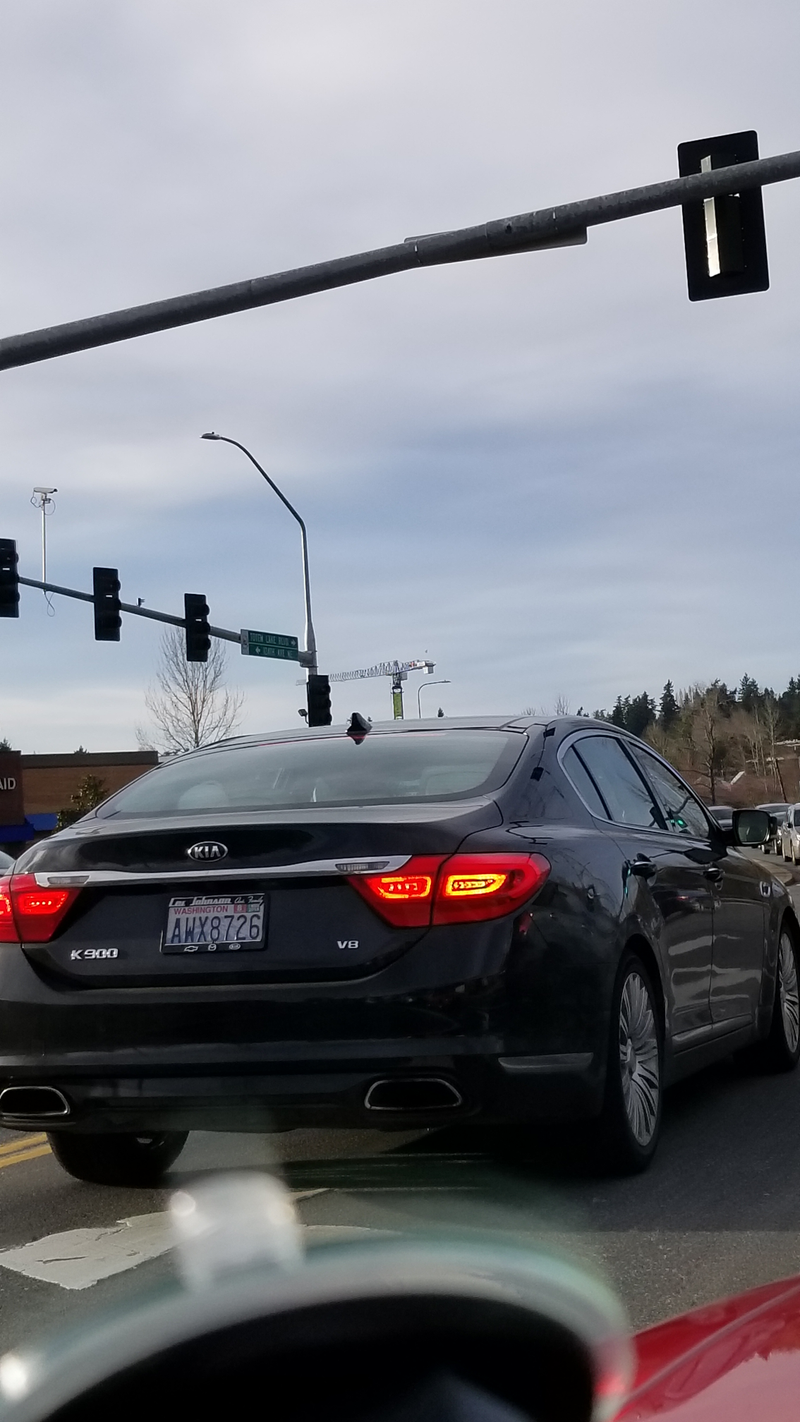 Kia really made the K900 stand out /s